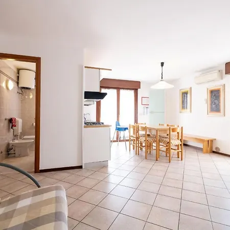 - Ammiraglia Apartman Lignano Sabbiadoro