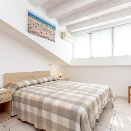- Ammiraglia Apartment *